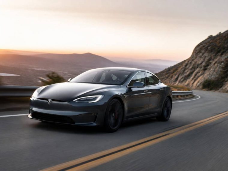 Tesla model s plaid 0-10 performances et temps d'accélération réel