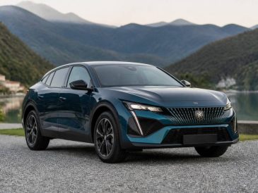 Peugeot 408 restylée 202 évolutions attendues et motorisations possibles